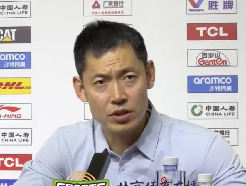 life-leyu.com-张庆鹏：球队需要更多老将站出来，不要在困难的时候摇头放弃