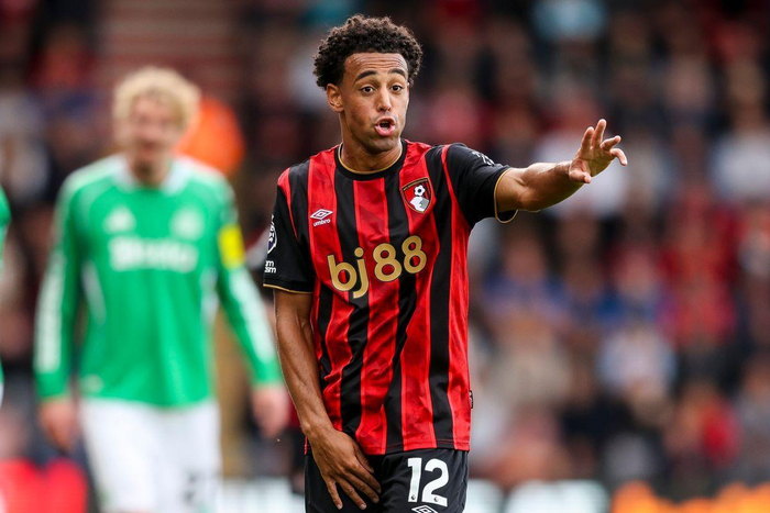 乐鱼体育登录入口-曼联引援新目标曝光！锁定4000万英超中场，接班卡塞米罗|亚当斯|伯恩茅斯|美国|亚当·安德森|梅努_新浪体育_新浪新闻